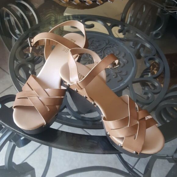 Mossimo Supply Co. Shoes - Mossimo Supply Co Women Shoe Size 7.5